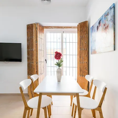 Olehousing-san Lorenzo * إشبيلية